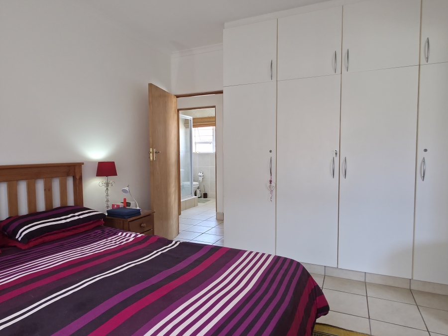 3 Bedroom Property for Sale in Wavecrest Eastern Cape